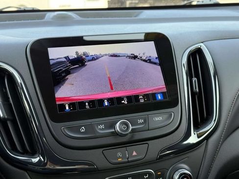 Used 2024 Chevrolet Equinox RS FWD image 26