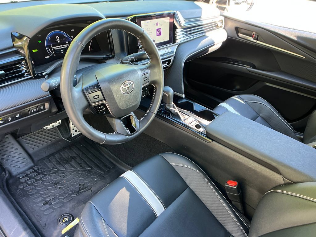 Used 2026 Toyota Camry Hybrid w/ Convenience Package AWD/4WD image 10