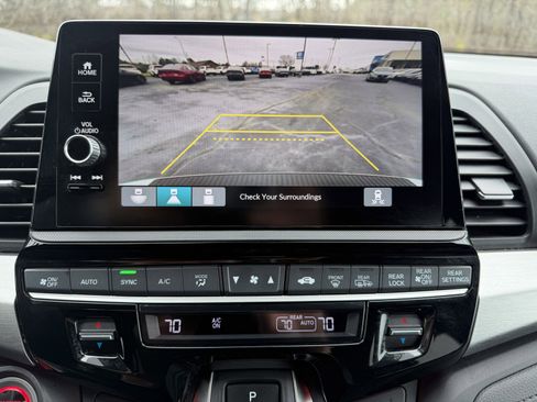 Used 2025 Honda Odyssey Sport-L image 38