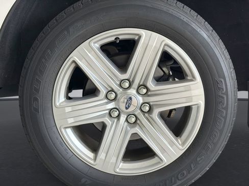 Used 2019 Ford Expedition XLT w/ Equipment Group 202A RWD image 31