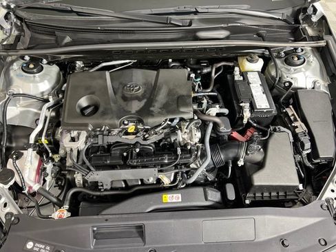 Used 2024 Toyota Camry SE image 21