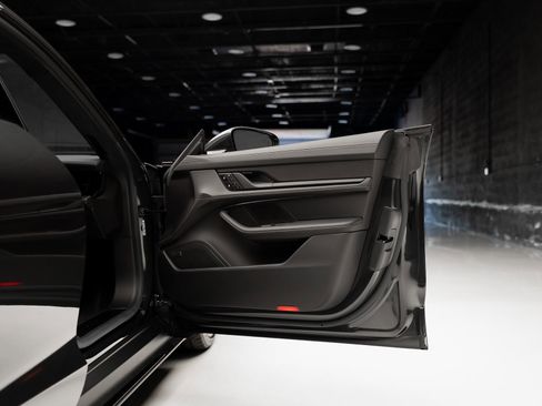 Used 2023 Porsche Taycan GTS image 58