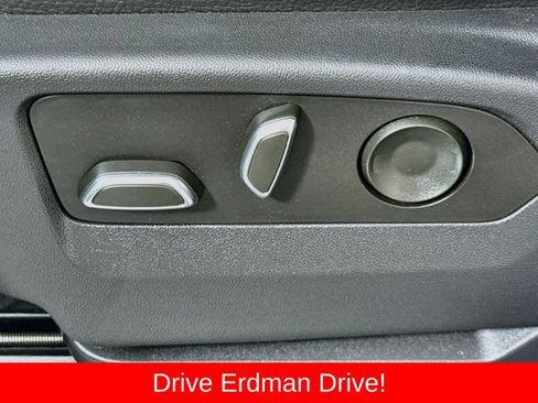 Used 2022 GMC Sierra 1500 Denali AWD/4WD image 12