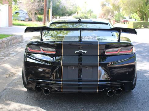 Used 2017 Chevrolet Camaro SS image 5