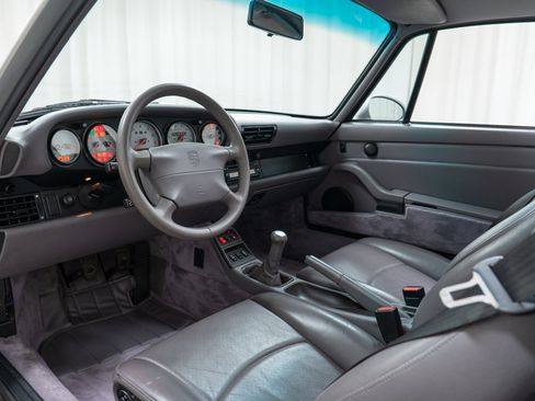 Used 1997 Porsche 911 Carrera 4S AWD/4WD image 4