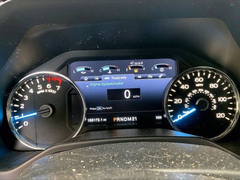Used 2015 Ford F150 Lariat RWD image 18