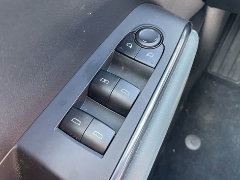 Used 2025 GMC Acadia AT4 w/ LPO, Floor Liner Package AWD/4WD image 25