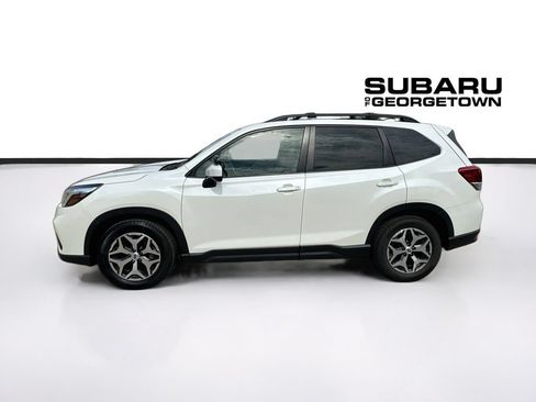 Used 2019 Subaru Forester Premium w/ All-Weather Package AWD/4WD image 4