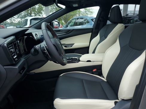 Used 2024 Lexus NX 250 FWD w/ Cold Area Package image 13