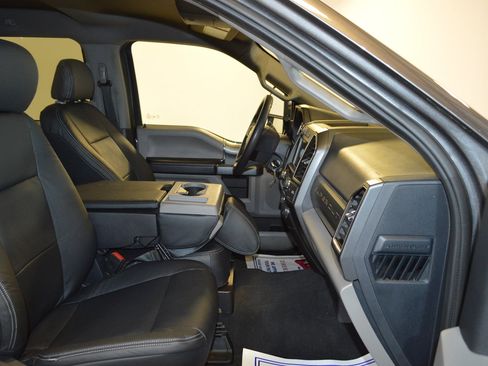 Used 2022 Ford F250 XLT w/ XLT Premium Package AWD/4WD image 11