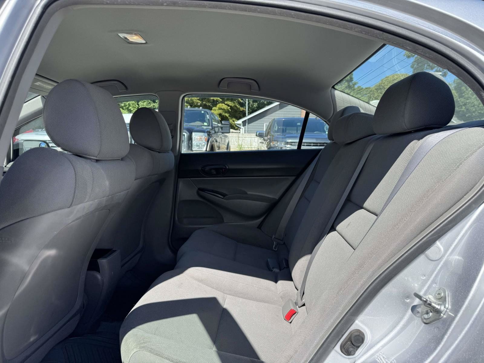 Used 2011 Honda Civic DX-VP image 9