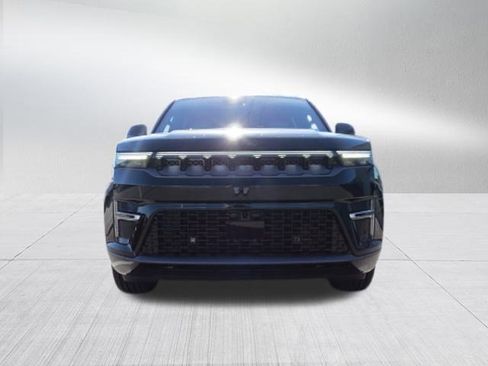 New 2026 Jeep Grand Wagoneer Summit w/ Rear Seat Video Group I image 8