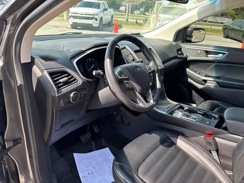 Used 2019 Ford Edge SEL w/ Equipment Group 201A AWD/4WD image 34