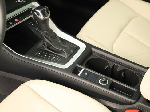 Certified 2022 Audi Q3 2.0T Premium image 17