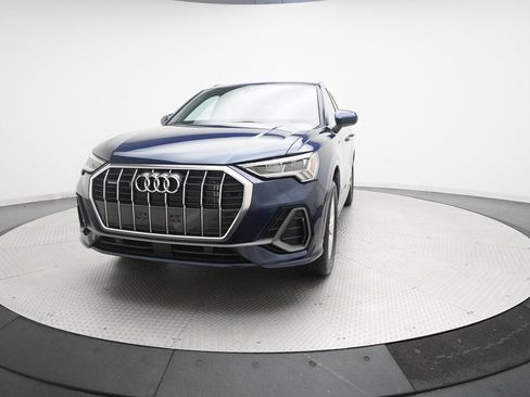 Certified 2025 Audi Q3 2.0T Premium Plus w/ Premium Plus Package AWD/4WD image 34
