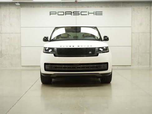 Used 2023 Land Rover Range Rover SE AWD/4WD image 8