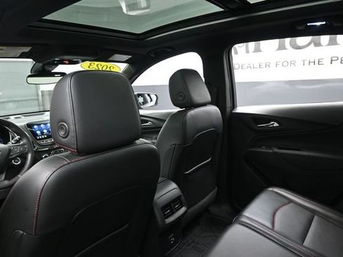 Used 2023 Chevrolet Equinox RS w/ RS Leather Package FWD image 26