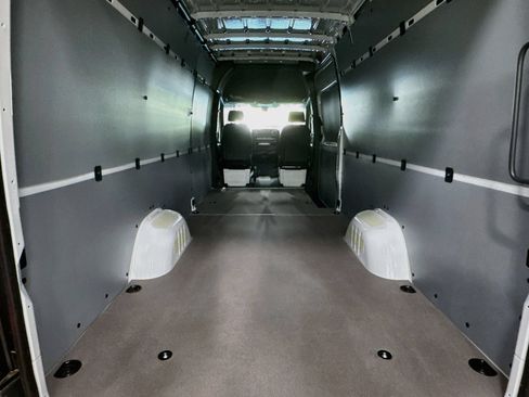 Used 2026 Mercedes-Benz Sprinter 2500 image 24
