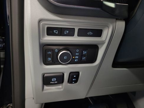 Used 2022 Ford F150 Limited image 24