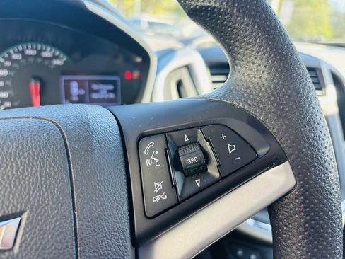 Used 2020 Chevrolet Sonic LT image 26