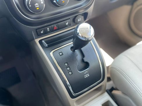 Used 2013 Jeep Compass Latitude image 21