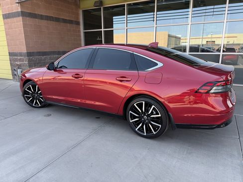 Used 2024 Honda Accord Touring image 5