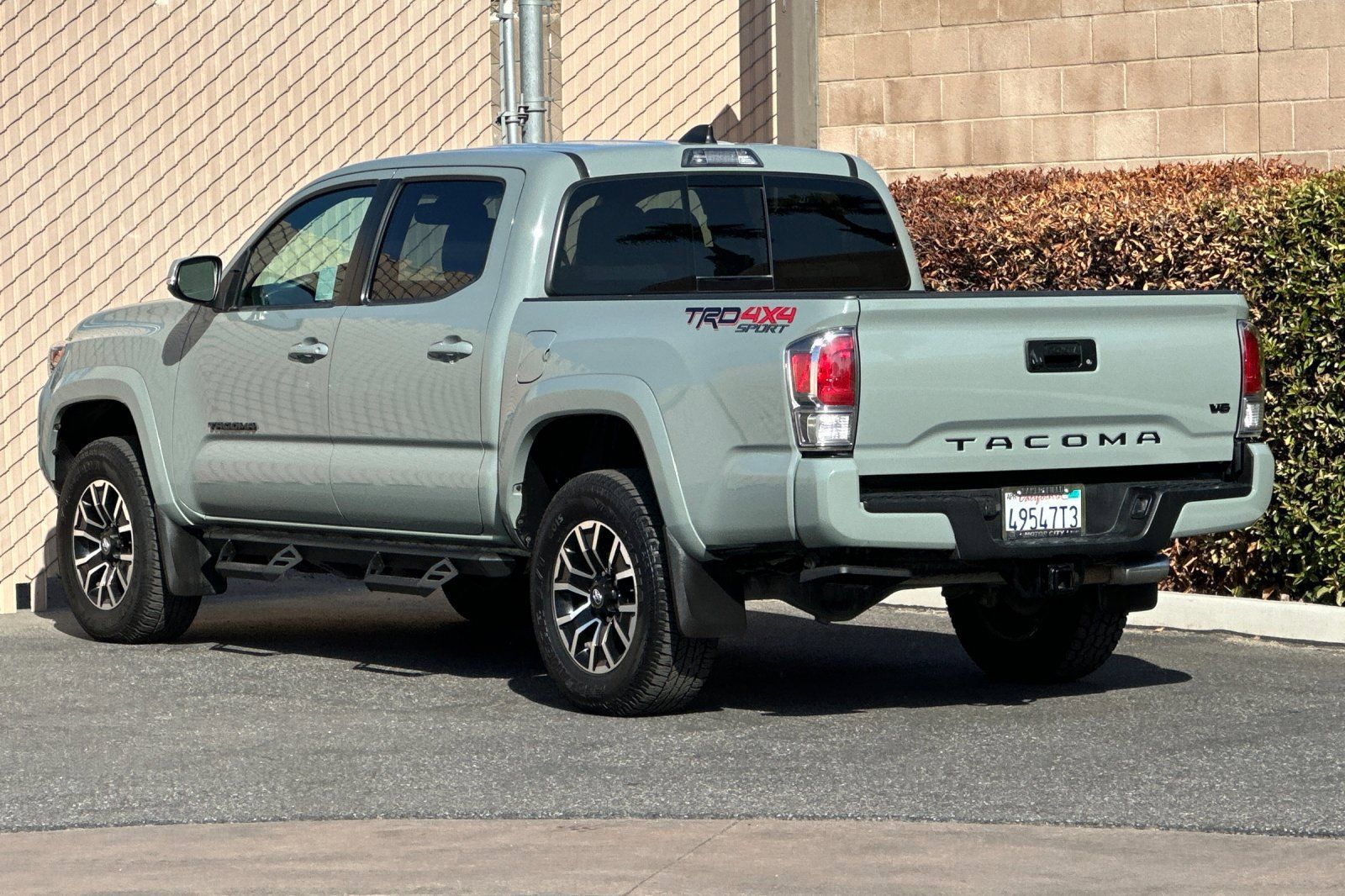 Used 2023 Toyota Tacoma TRD Sport AWD/4WD image 6