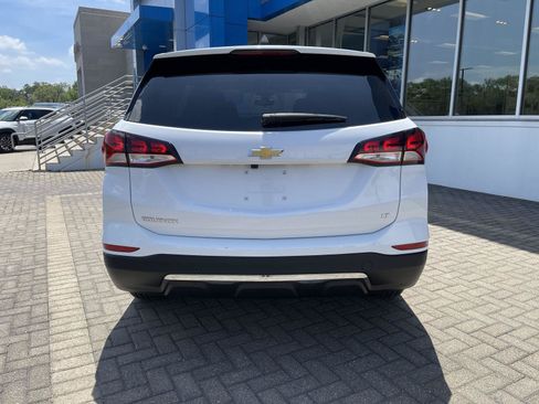 Used 2024 Chevrolet Equinox LT w/ LPO, Floor Liner Package FWD image 4