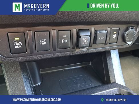 Used 2023 Toyota Tacoma TRD Sport w/ Technology Package AWD/4WD image 24