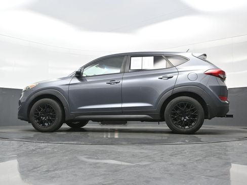 Used 2018 Hyundai Tucson SE AWD/4WD image 25