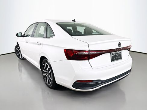 New 2026 Volkswagen Jetta SE FWD image 5