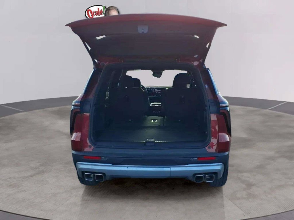 Used 2026 Chevrolet Traverse LT FWD image 18