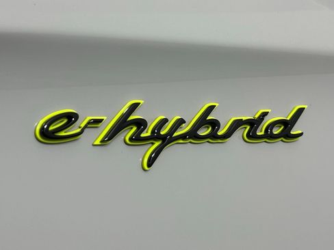 Used 2023 Porsche Panamera 4 Platinum Edition w/ Smoking Package image 13