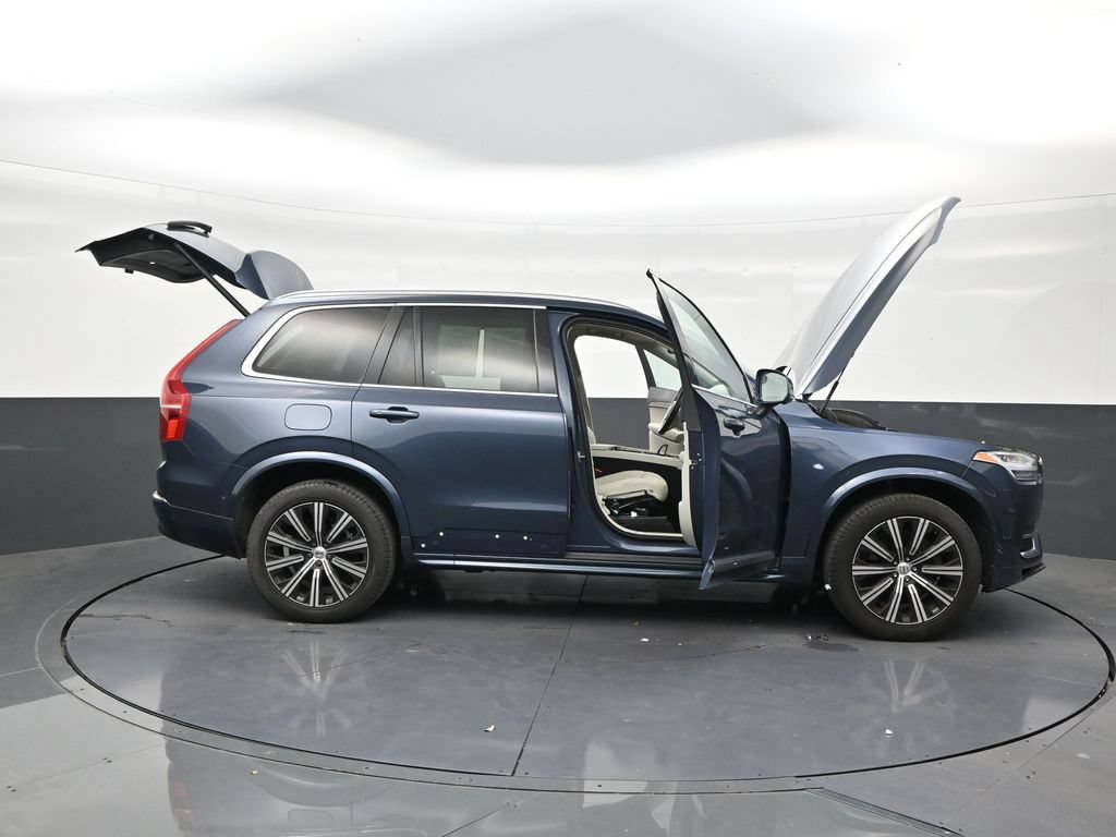 Used 2023 Volvo XC90 B6 Plus AWD/4WD image 29