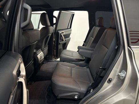 Used 2021 Lexus GX 460 Premium AWD/4WD image 30