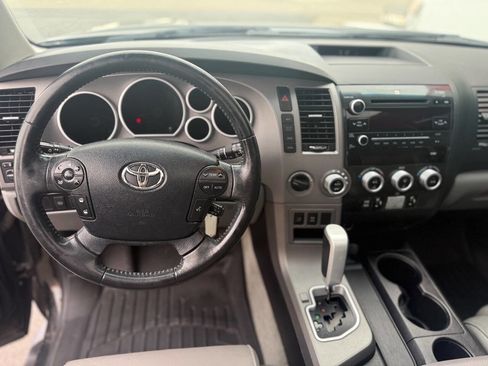Used 2011 Toyota Sequoia Limited image 10