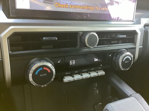 Used 2024 Toyota Tacoma TRD Sport AWD/4WD image 15