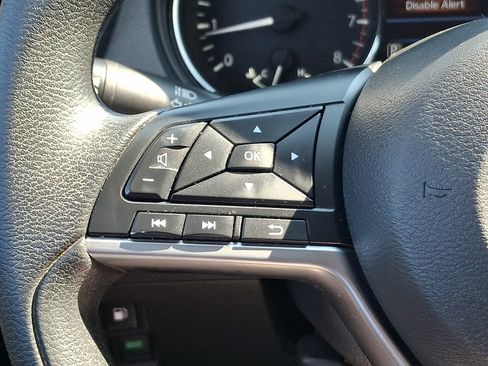 Used 2019 Nissan Rogue S AWD/4WD image 20