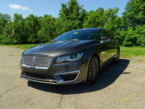 Used 2017 Lincoln MKZ Reserve w/ Climate Package AWD/4WD image 6