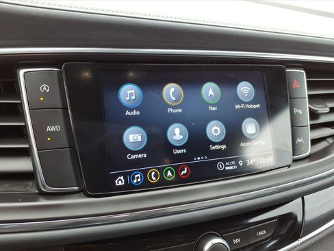 Used 2024 Buick Enclave Premium image 23