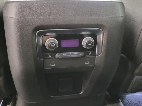 Used 2023 Chevrolet Suburban High Country AWD/4WD image 51