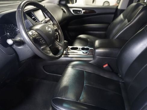 Used 2014 Nissan Pathfinder SL w/ Cargo Package AWD/4WD image 10