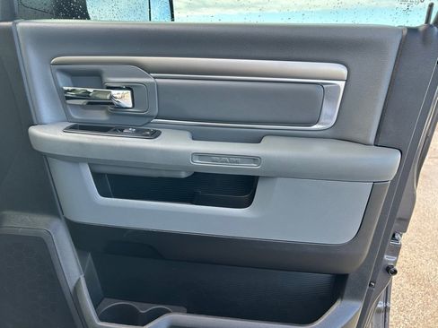 Used 2018 RAM 2500 SLT w/ Protection Group image 12