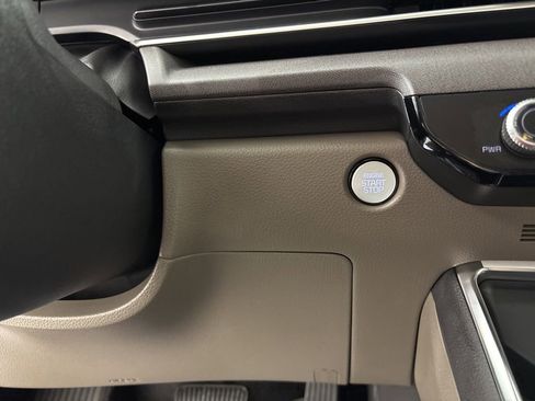 New 2026 Kia Carnival EX FWD image 29