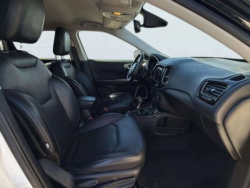 Used 2019 Jeep Compass Limited image 12