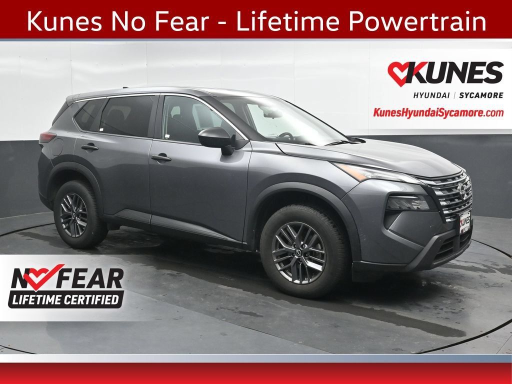 Used 2024 Nissan Rogue S AWD/4WD image 1