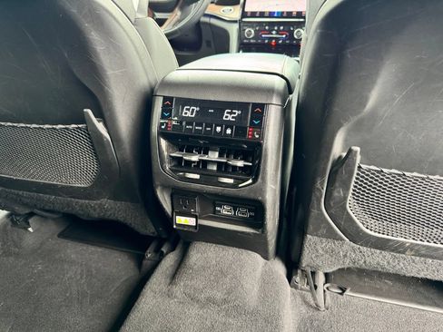 Used 2021 Jeep Grand Cherokee L Summit w/ Luxury Tech Group V AWD/4WD image 15