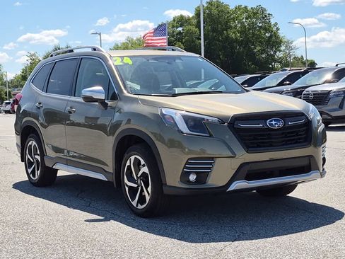 Used 2024 Subaru Forester Touring w/ POP Package 3 AWD/4WD image 2