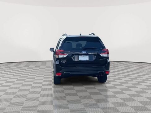 Used 2022 Subaru Forester Limited AWD/4WD image 7