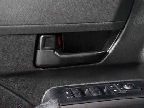 Certified 2025 Toyota Tacoma SR5 AWD/4WD image 33